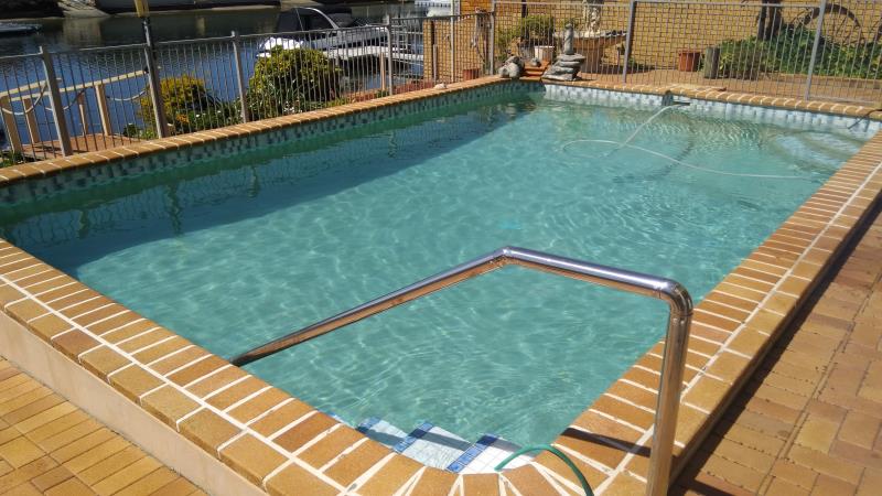 pool cleaner Hollywell