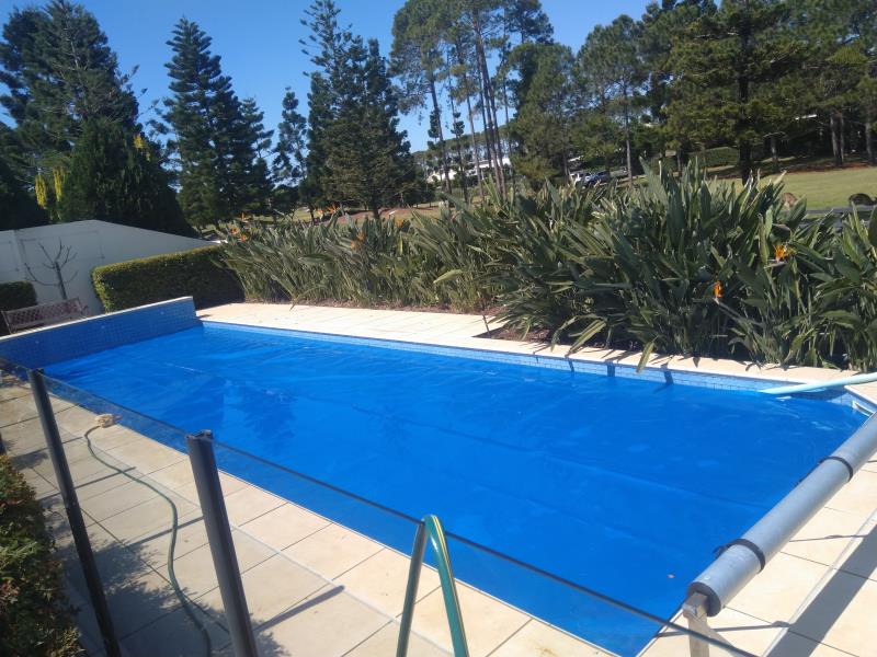 pool services Hope Island