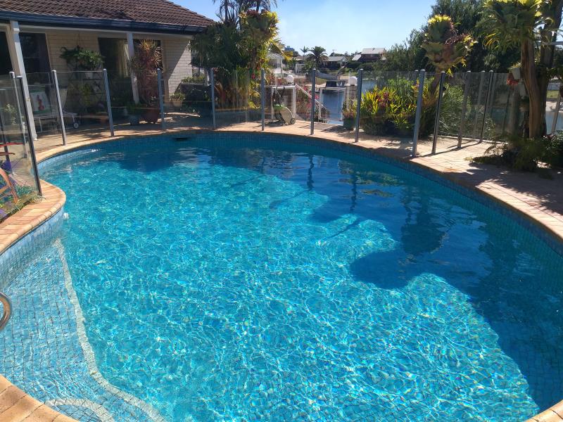 pool cleaner Benowa