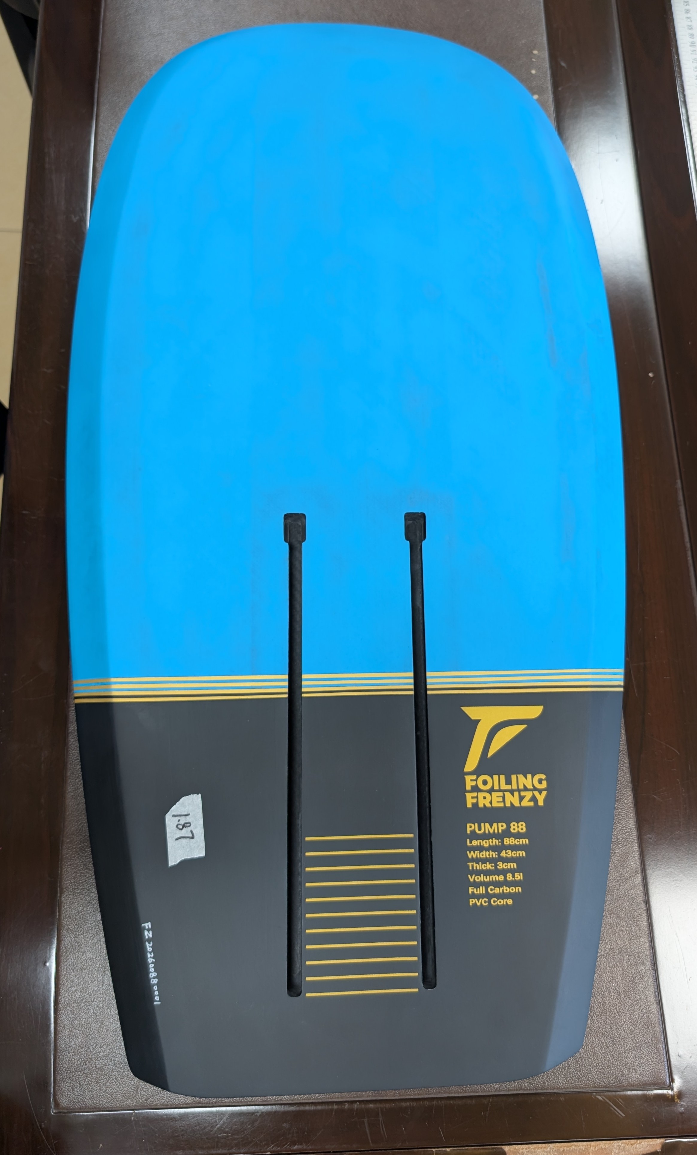 Foiling Frenzy Dock Start 88cm pump foil board
