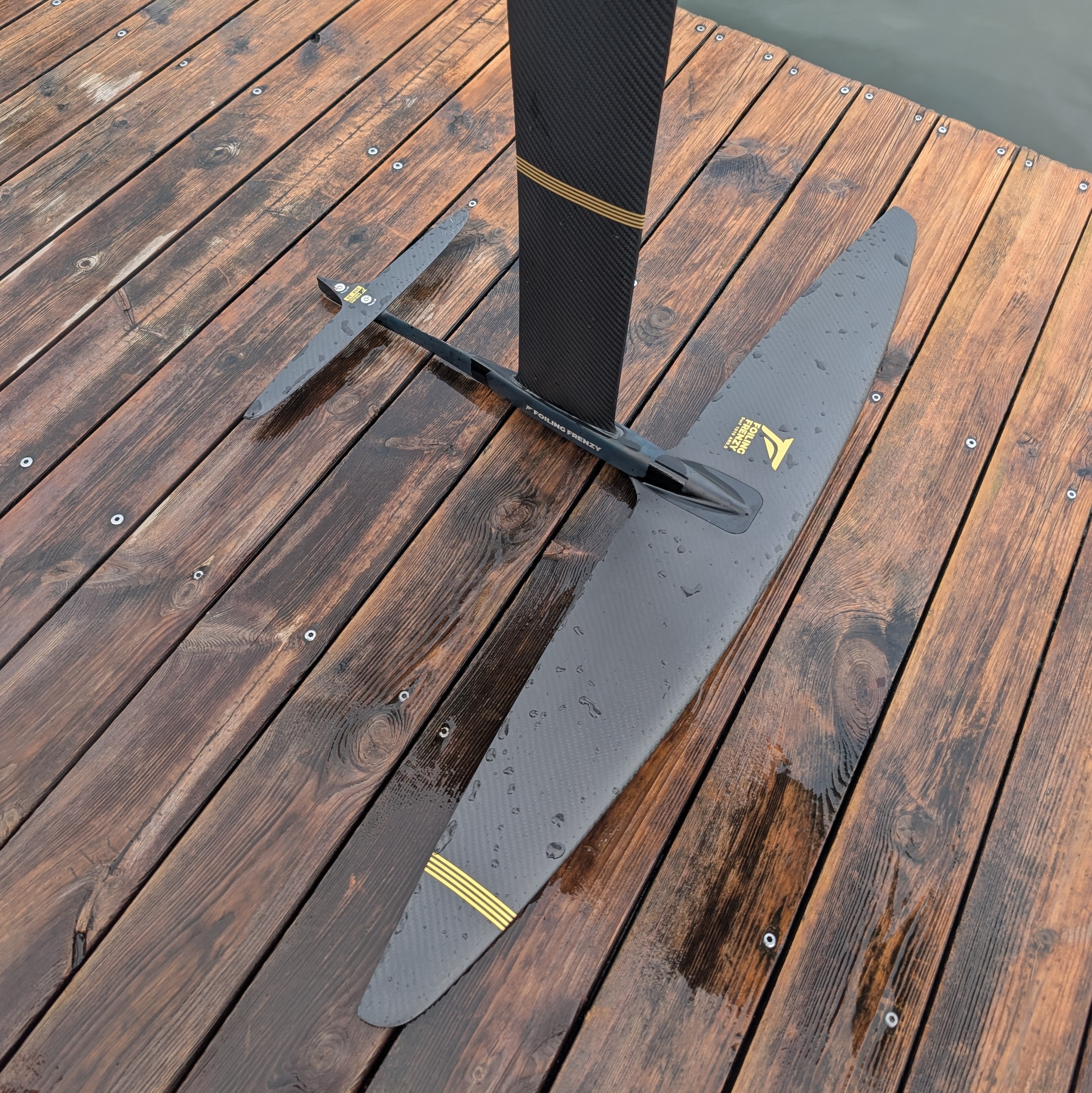 Surf 1010 - hydrofoil on a budget
